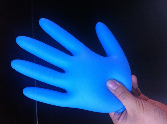 Het buitengewoon brede Vrije Nitrilpoeder Gloves Duurzame het latex vrije chirurgische handschoenen van 3,5 mil